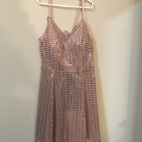 PROM/ Cocktail/ Cruise DRESS New Rose Gold Dress Size 7 Gorgeously Beautiful. - Picture 4 of 5